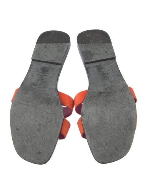 Hermès Oran H Logo Slides