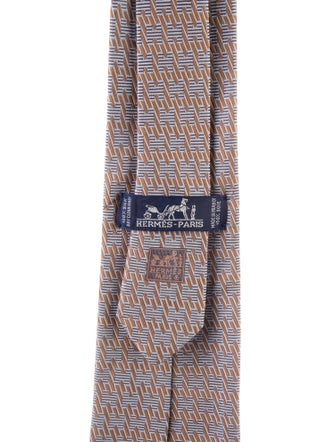 Hermès Pattern Print Silk Tie