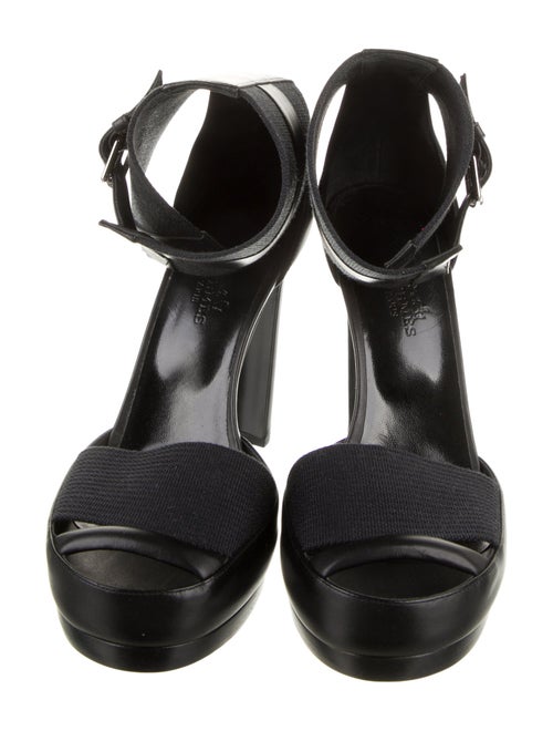 Hermès Canvas D'Orsay Pumps