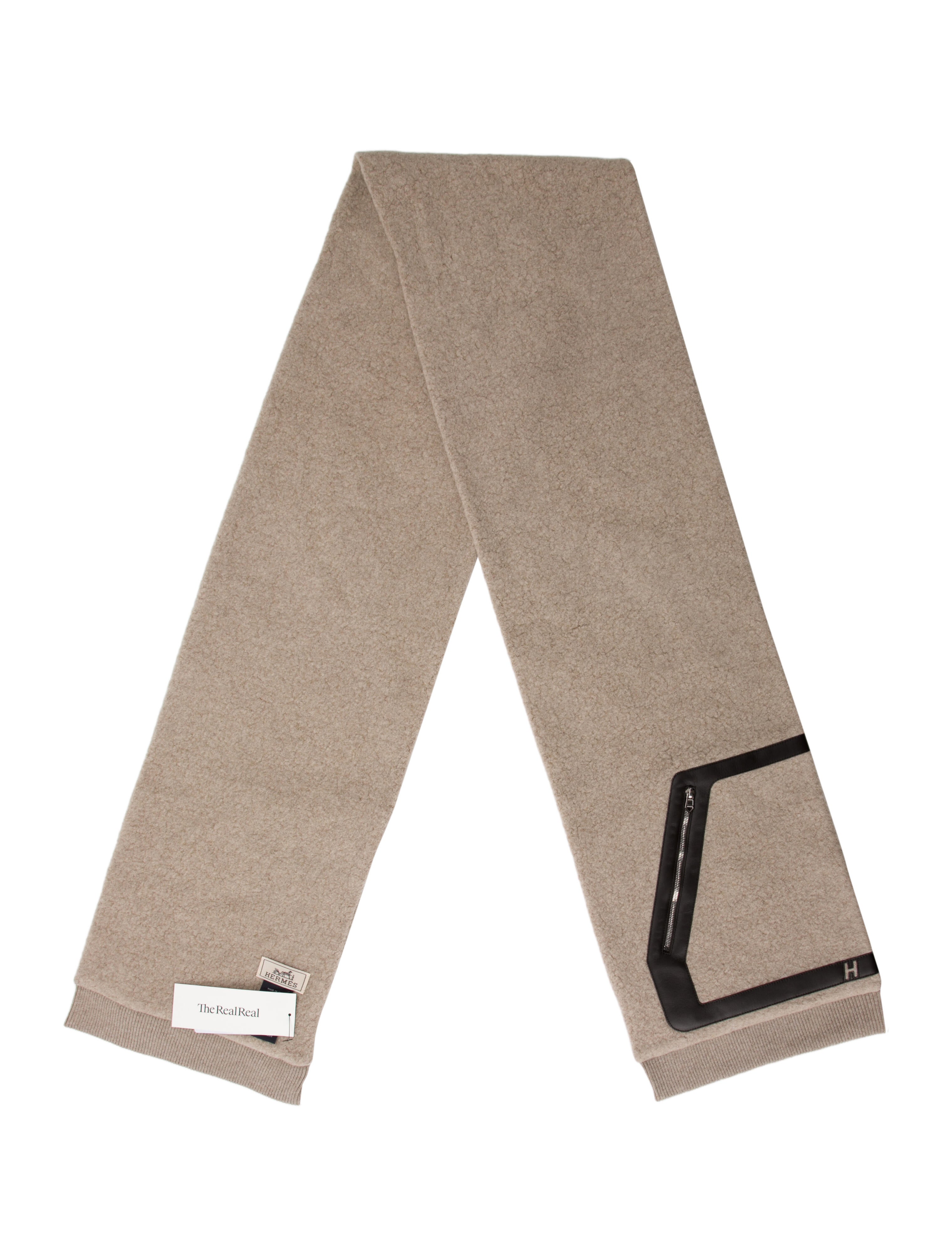 Hermès Teddy Pocket Wool Muffler