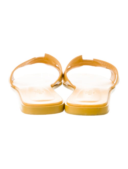 Hermès Oran H Logo Slides