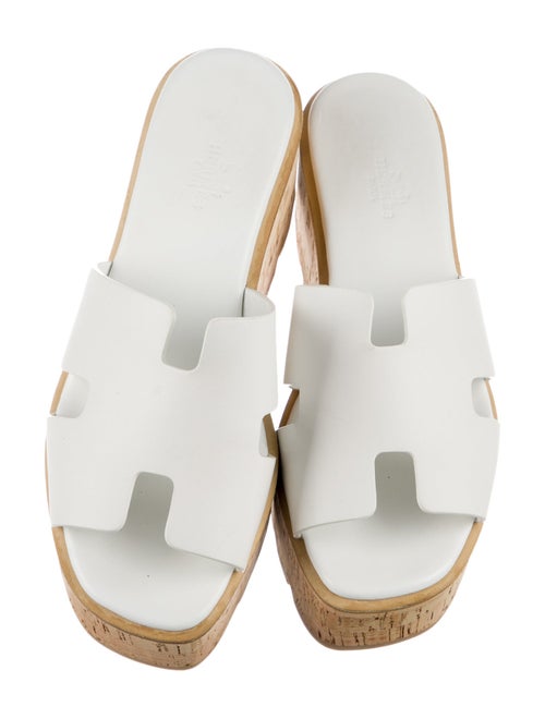 Hermès Eze 30 H Logo Slides