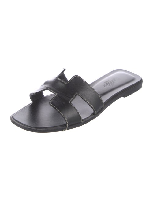 Hermès Oran H Logo Slides