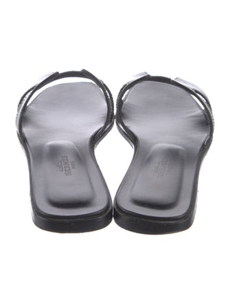 Hermès Oran H Logo Slides