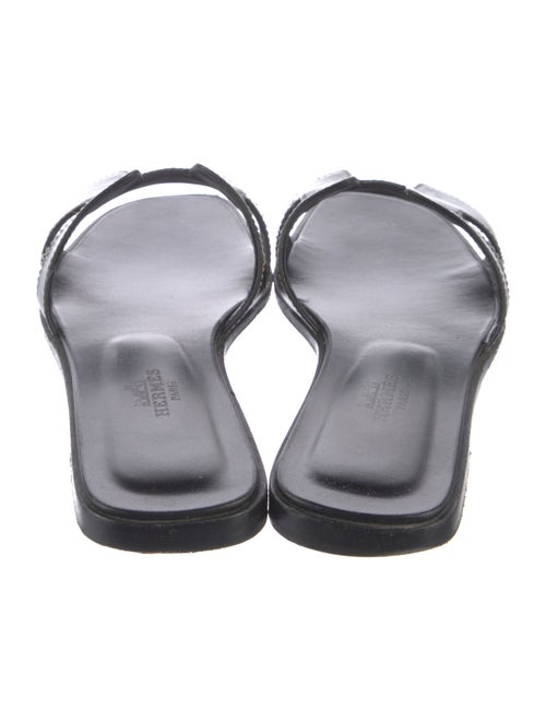 Hermès Oran H Logo Slides