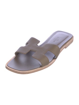 Hermès Oran H Logo Slides