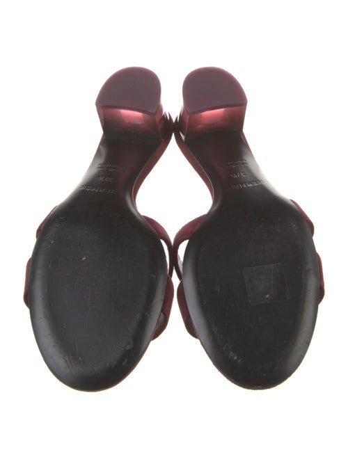 Hermès Oasis H Logo Slides