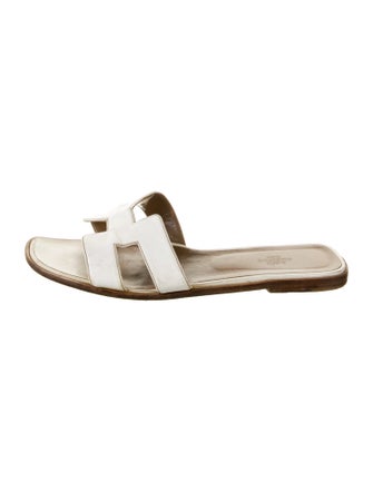 Hermès Oran H Logo Slides