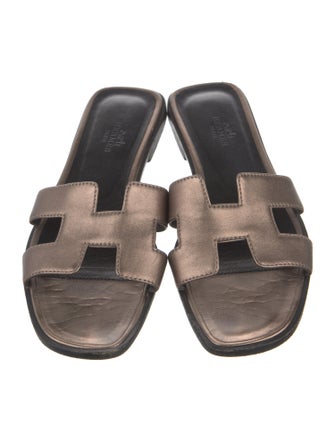Hermès Oran Leather Slides