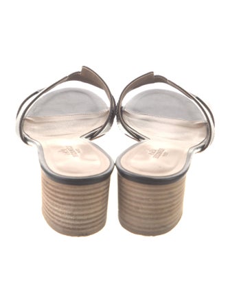 Hermès 2023 Oasis Slides