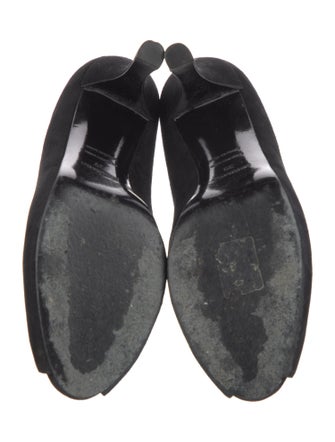 Hermès Suede Pumps