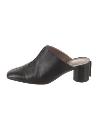 Hermès 2021 Detail Mules