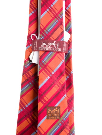Hermès Silk Patterned Tie