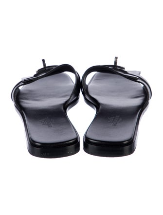 Hermès Giulia Leather Slides