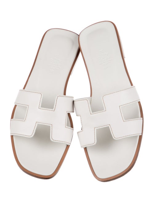 Hermès Oran H Logo Slides