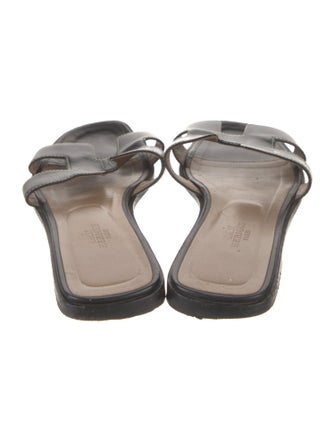 Hermès Oran Leather Slides