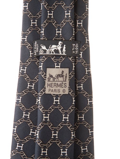 Hermès Pattern Print Silk Tie