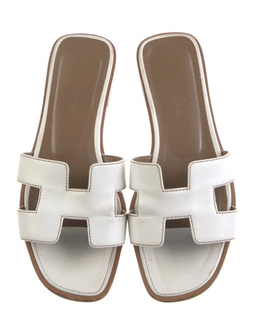 Hermès Oran H Logo Slides