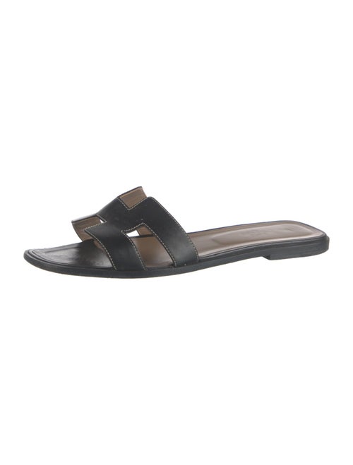 Hermès Oran H Logo Slides
