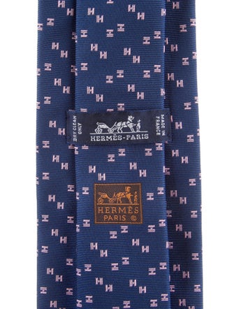 Hermès patterned silk tie