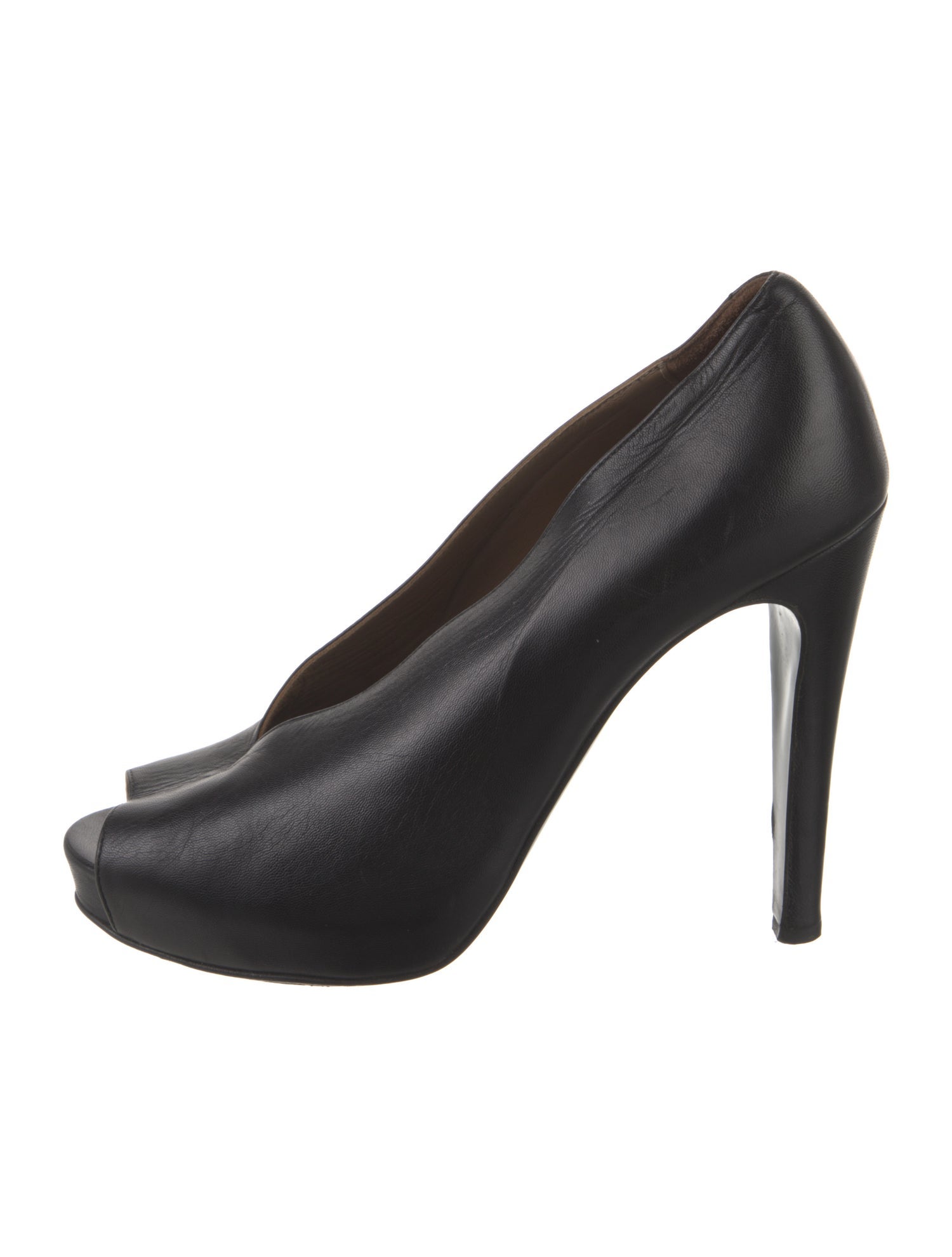 Hermès Gloria Leather Pumps