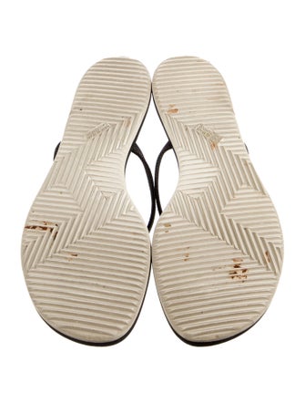 Hermès Kala Nera Chaîne d'Ancre Insignia T-Strap Sandals