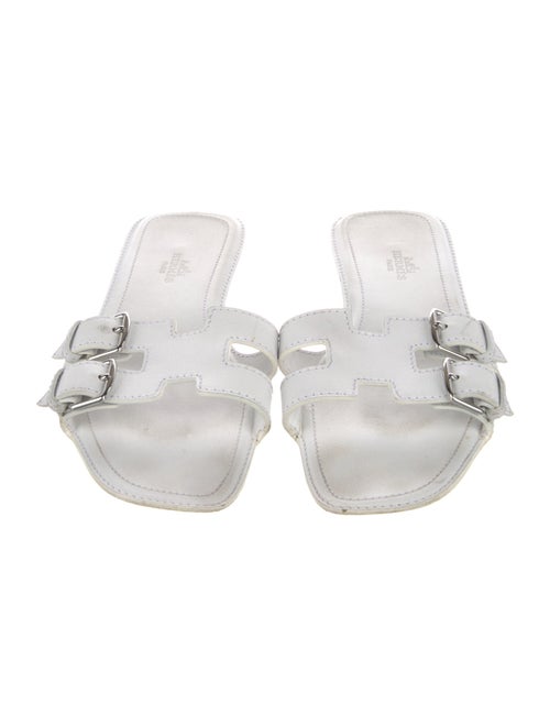 Hermès Remake H Logo Slides