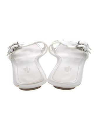 Hermès Remake H Logo Slides