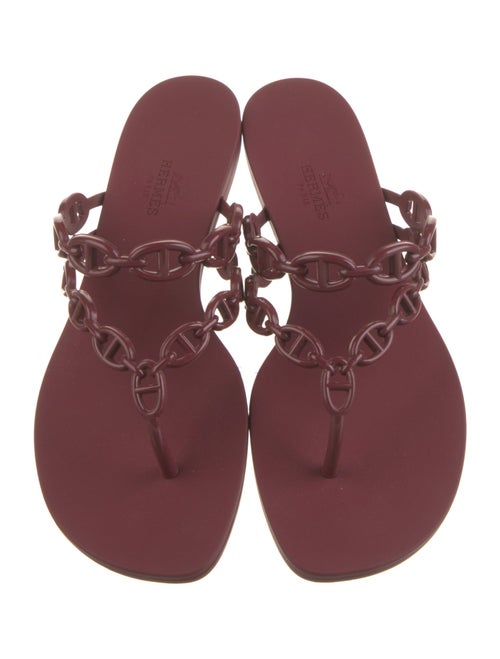 Hermès Island Chaîne d'Ancre Insignia T-Strap Sandals