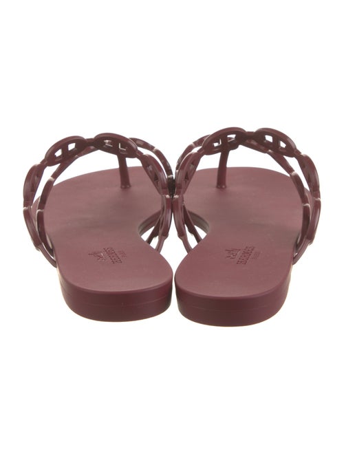 Hermès Island Chaîne d'Ancre Insignia T-Strap Sandals