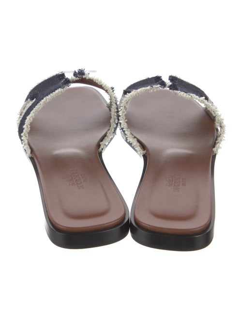 Hermès Oran H Logo Slides