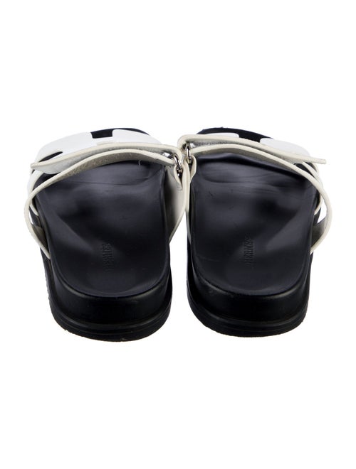 Hermès Chypre H Logo Slides