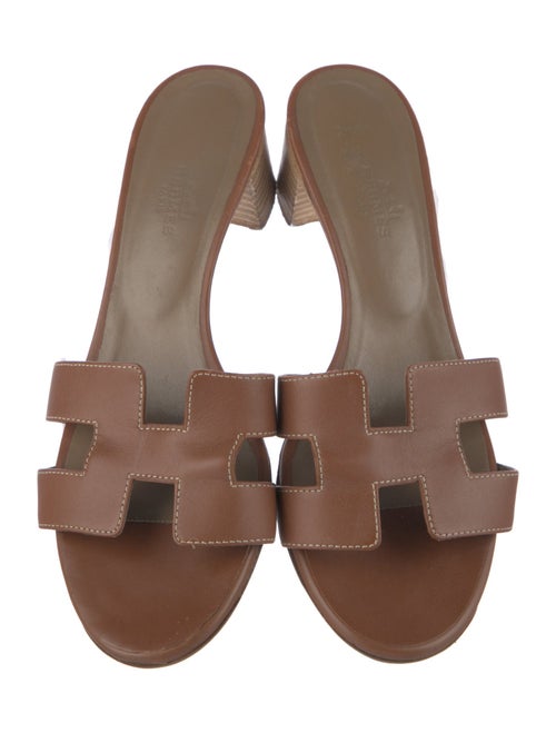 Hermès Oasis H Logo Slides