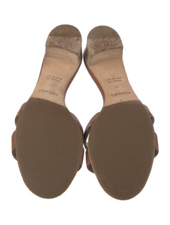 Hermès Oasis H Logo Slides