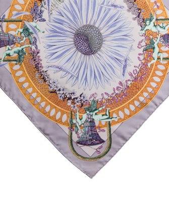 Hermès Beaucoup Un Peu Pocket Square Silk Scarf