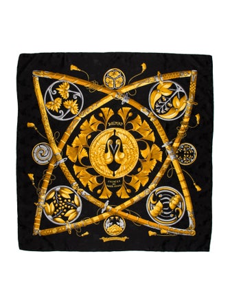 Hermès Daïmyo Princes du Soleil Levant Jacquard Silk Scarf