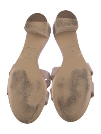 Hermès Oasis H Logo Slides