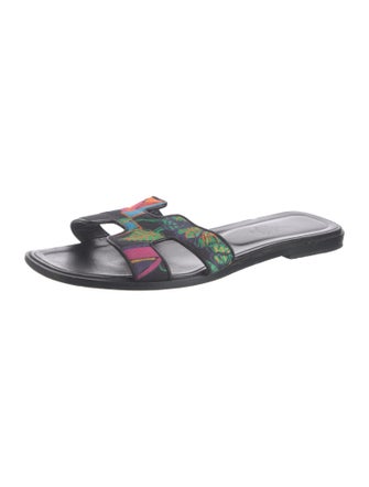 Hermès Modernisme Tropical Oran H Logo Slides