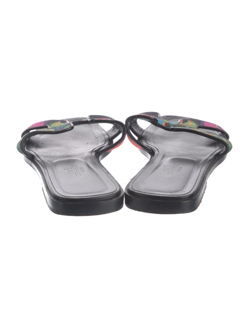 Hermès Modernisme Tropical Oran H Logo Slides