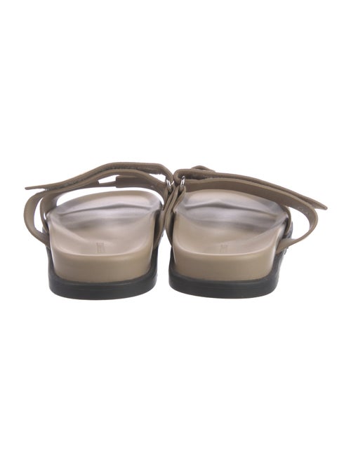 Hermès Chypre H Logo Slides