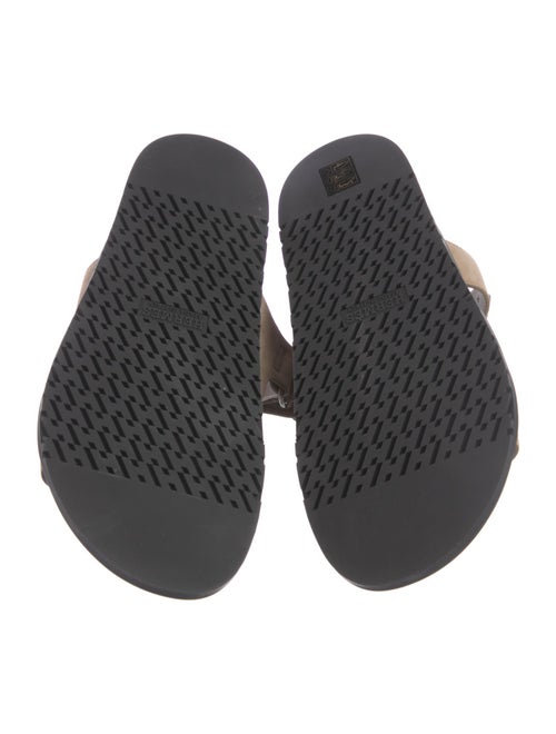 Hermès Chypre H Logo Slides