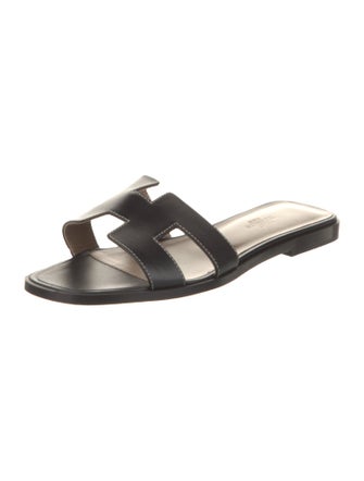 Hermès Oran H Logo Slides