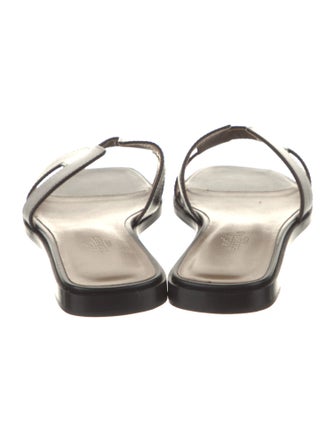 Hermès Oran H Logo Slides