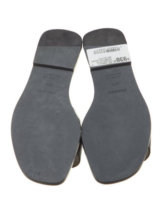 Hermès Oran H Logo Slides