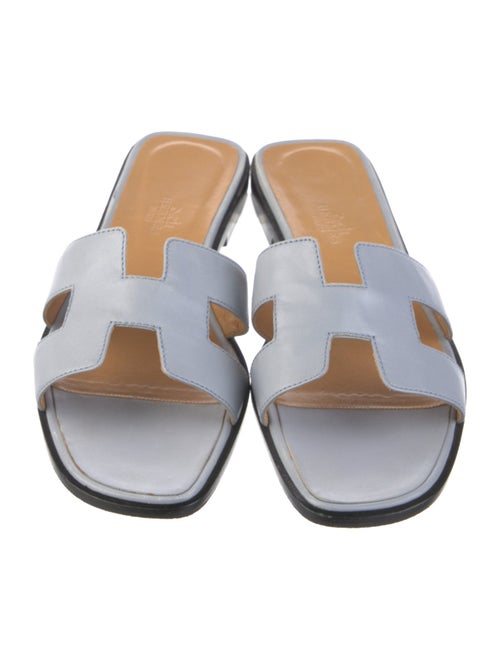 Hermès Oran H Logo Slides