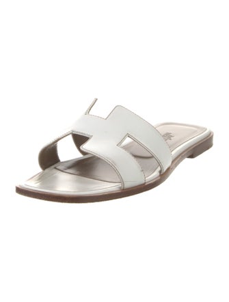 Hermès Oran Leather Slides