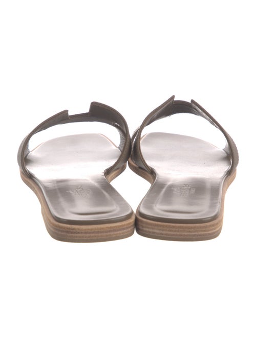 Hermès Oran H Logo Slides