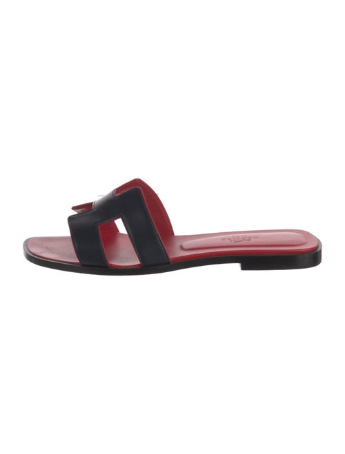 Hermès Oran H Logo Slides