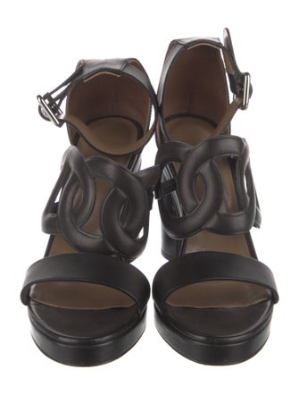 Hermès Chaîne d'Ancre Insignia Leather Sandals
