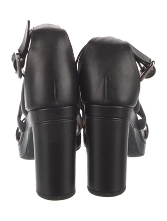 Hermès Chaîne d'Ancre Insignia Leather Sandals